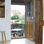 Gite, Maison Independante 